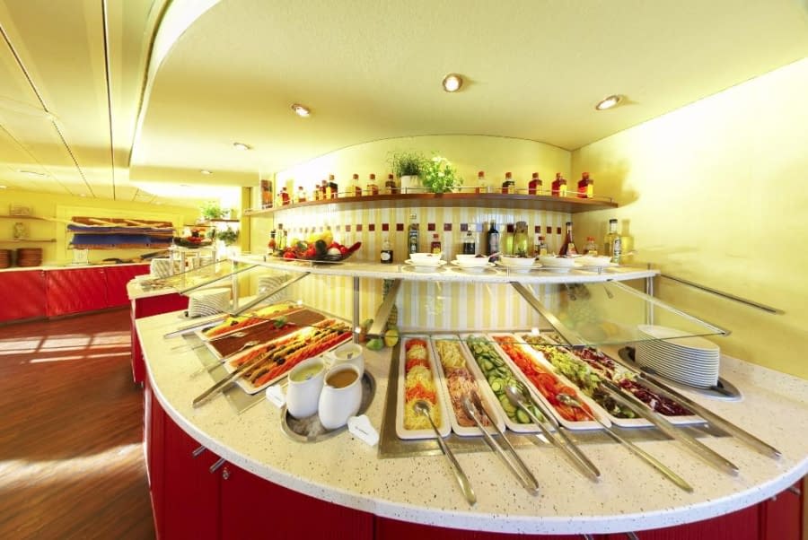 Buffet & Live-Cooking