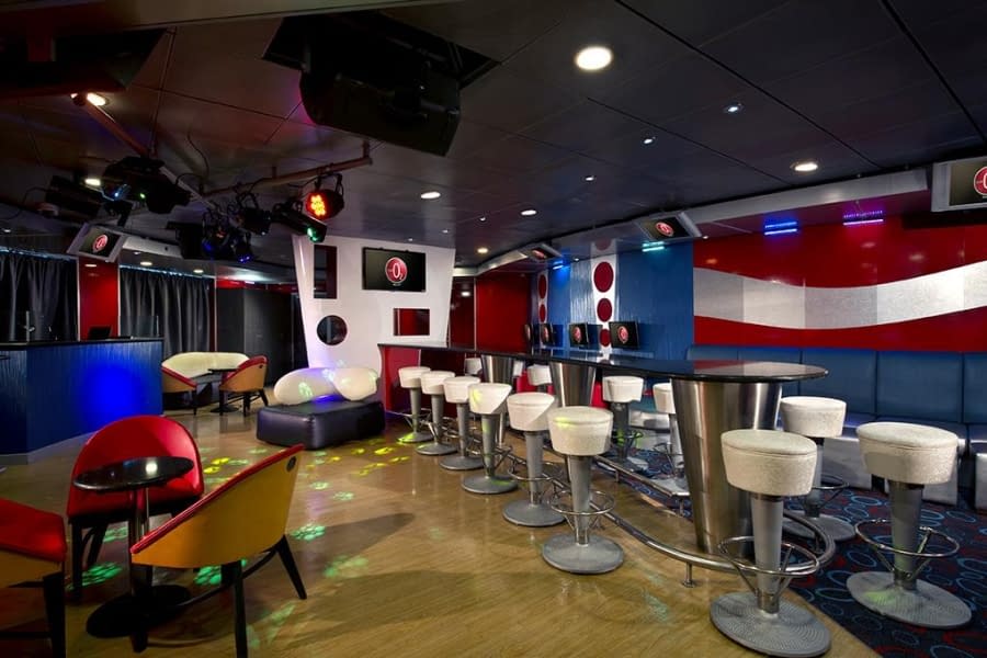 Camp-Carnival-Club-O2