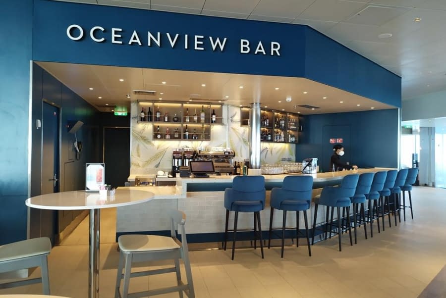 Bar Oceanview