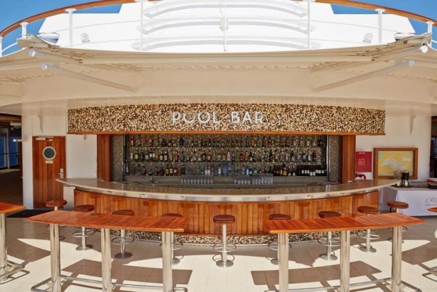 Pool Bar